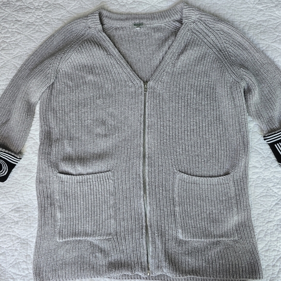 KENZO Knit Zippered V-neck Cardigan Logo Printed Cuff Cotton Wool Blend - Gray - Picture 2 of 16